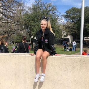 Meet your Posher, Sophie